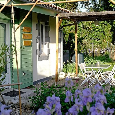Вилла Chez Camille Verines  Экстерьер фото