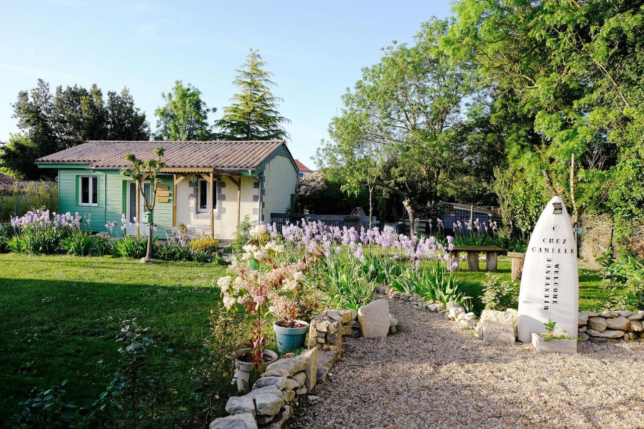 Вилла Chez Camille Verines  Экстерьер фото